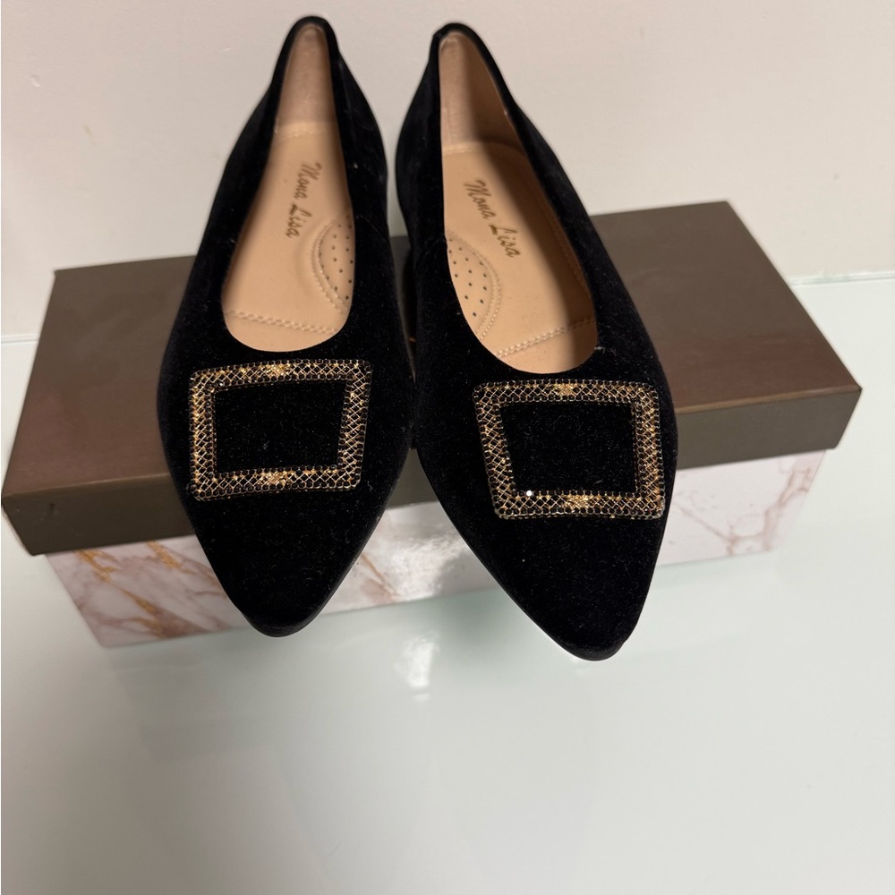 MONA LISA Black Velvet Flats Size 37.5